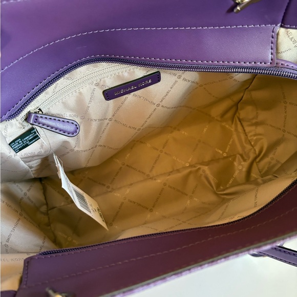 Michael Kors Purple Shoulder Bag NWT Authentic - Picture 9 of 15